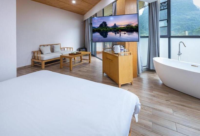 Номер Стандарт с Балконом, Qingshan Yuandai Boutique Homestay Yangshuo