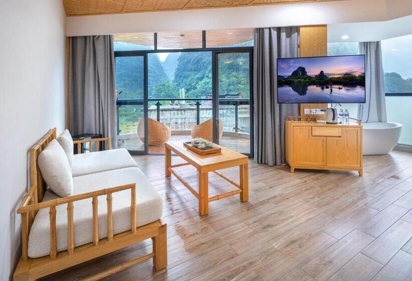 Номер Стандарт с Балконом, Qingshan Yuandai Boutique Homestay Yangshuo