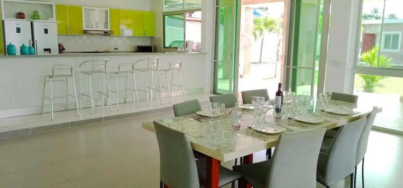 オーシャンビューデラックスルームバルコニー付き, Ocean Souls Beach House