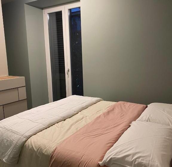 Номер Стандарт с Гидромассажем, Suave Luxury Room