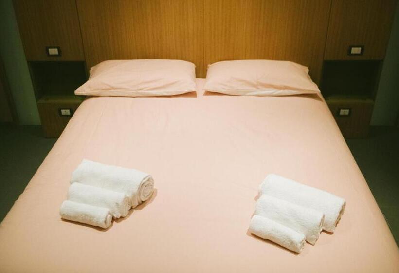 디럭스 룸 킹사이즈 침대, Suave Luxury Room