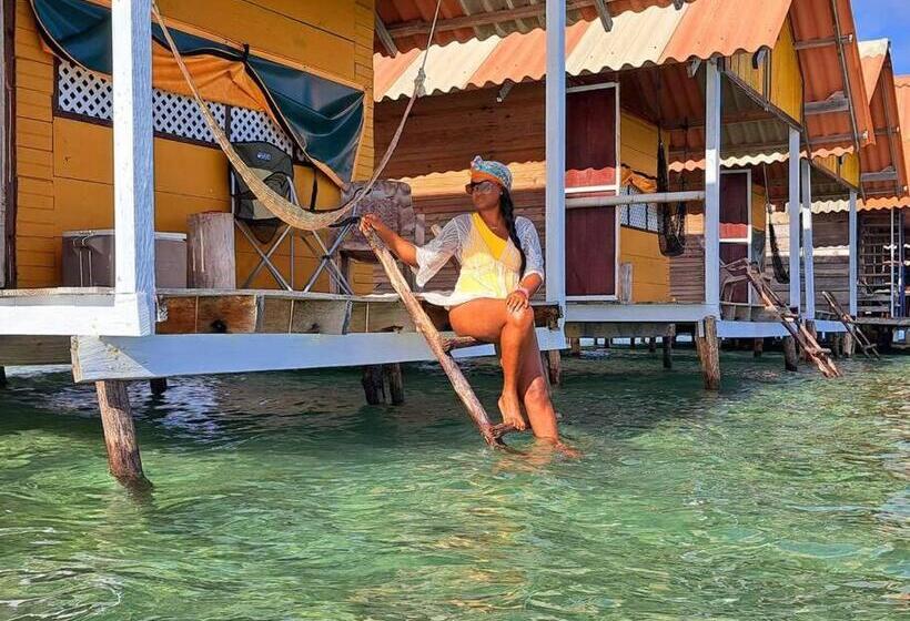 带1个卧室的带阳台的公寓, Cabañas Sobre El Mar En Guna Yala