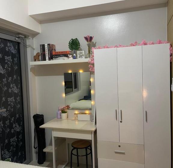 شقة غرفة نوم واحدة مزودة بشُرفة, Era Suites Staycation At Quezon City