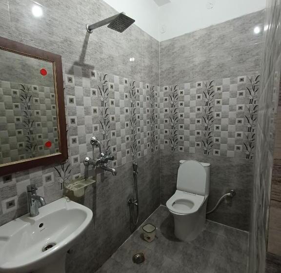 سوییت سوپریور, G P Guest House And Banquet Hall