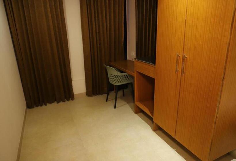 חדר סטנדרט, The Grand Virgo