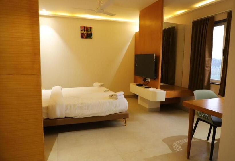 סוויטה, The Grand Virgo