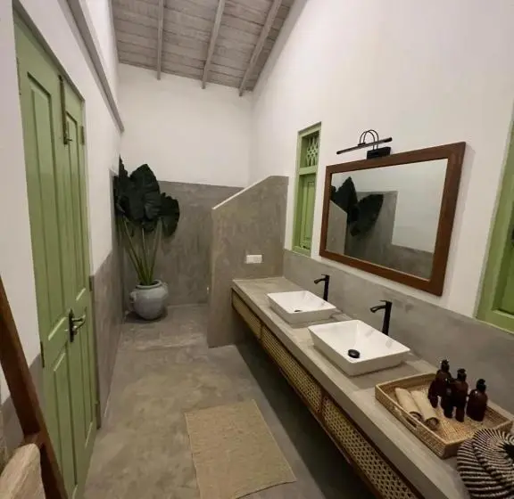 Deluxe-huone Allasnäkymä, Zen House