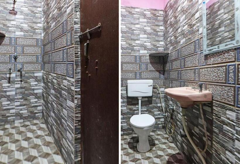 חדר קלאסי לשלושה, Oyo Good Vibes Hotel And Restaurant