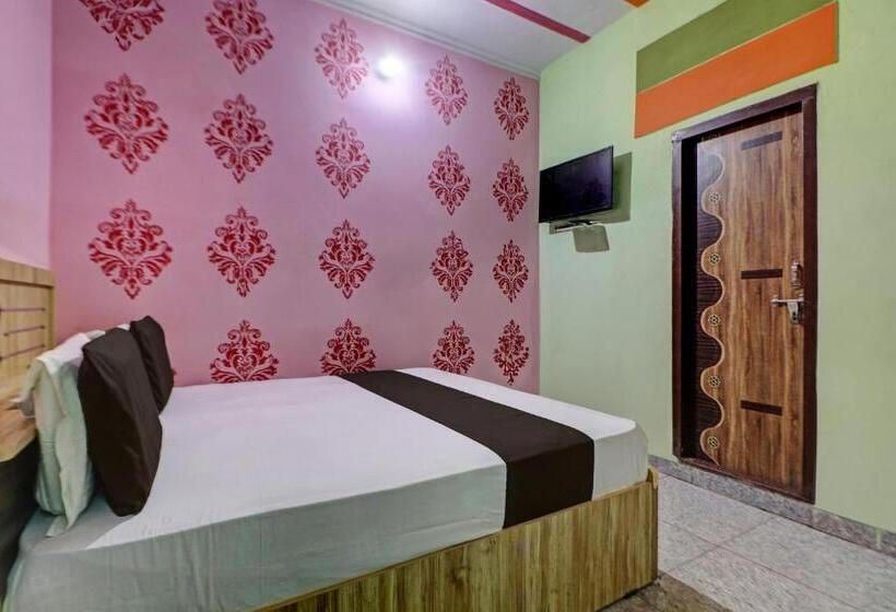 חדר קלאסי לשלושה, Oyo Good Vibes Hotel And Restaurant