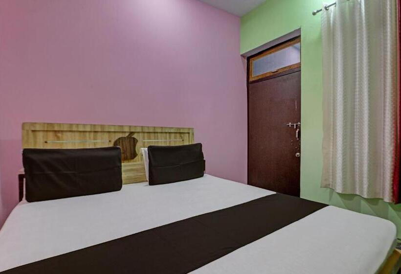 חדר קלאסי לשלושה, Oyo Good Vibes Hotel And Restaurant