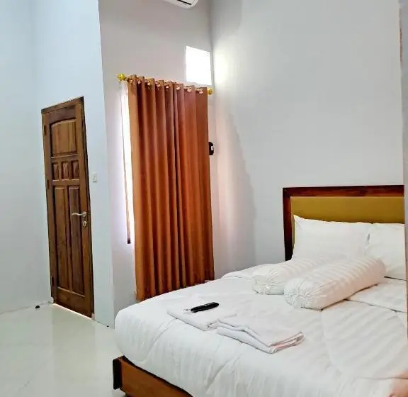 Cameră Superioară, Kresna Guesthouse Pacitan