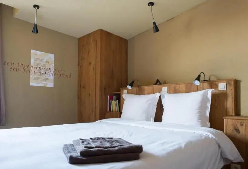 スタンダードルーム, Poëziehotel Surplace   15 Min Van Pairi Daiza & Zoning Ghislenghien