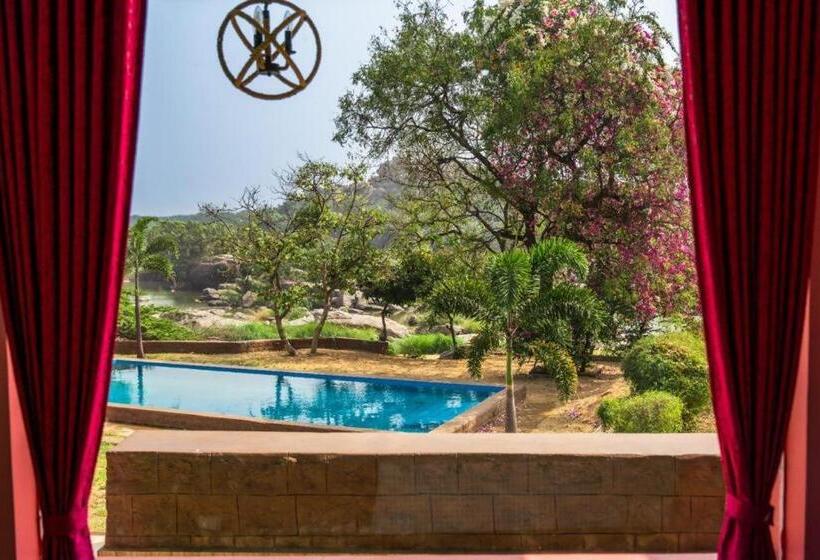 Standard Szoba, Leo Comforts River Side Resort