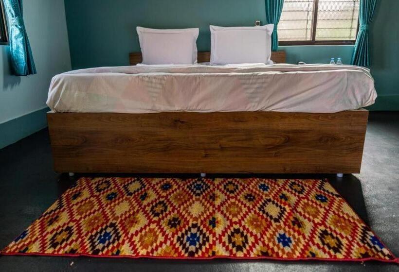 Standard Szoba, Leo Comforts River Side Resort