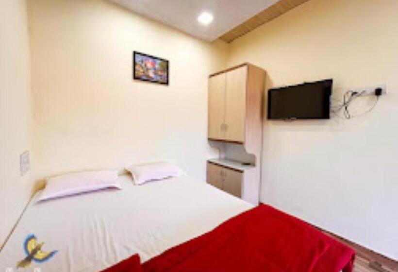 Номер Deluxe, Surabhi Agro Resort Niwali