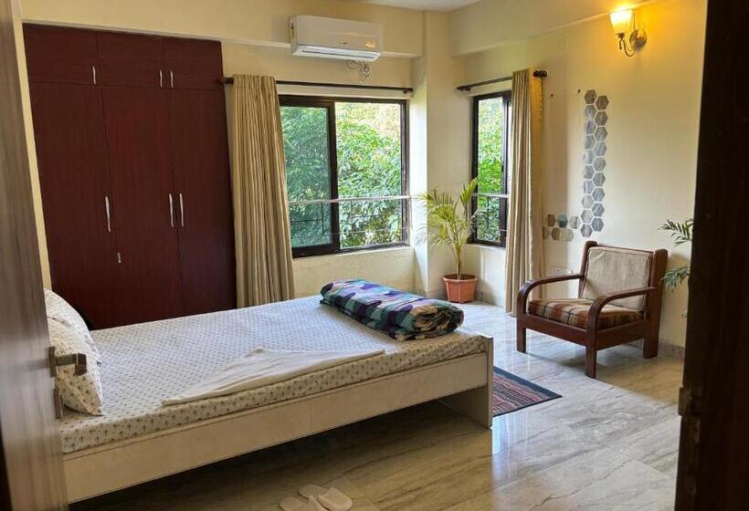 マウンテンビュースタンダードルーム, Sushrita Hillview Homestay