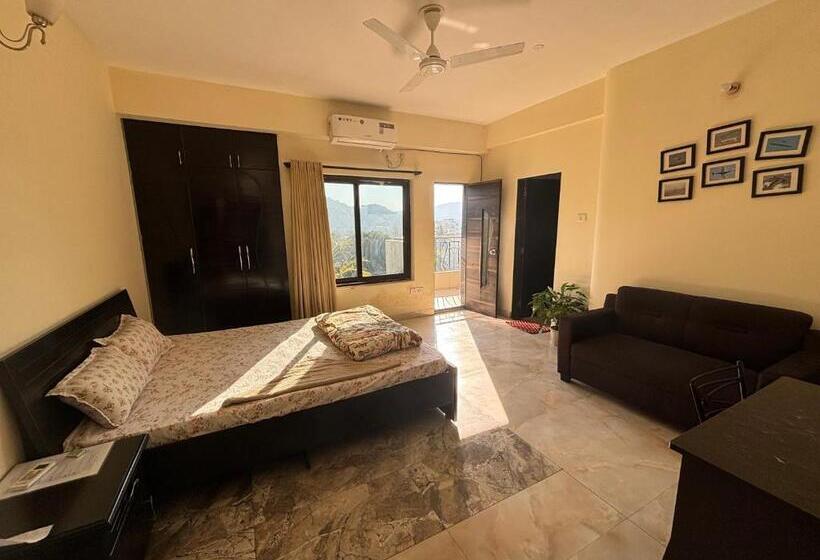 山の見えるスーペリアルーム, Sushrita Hillview Homestay