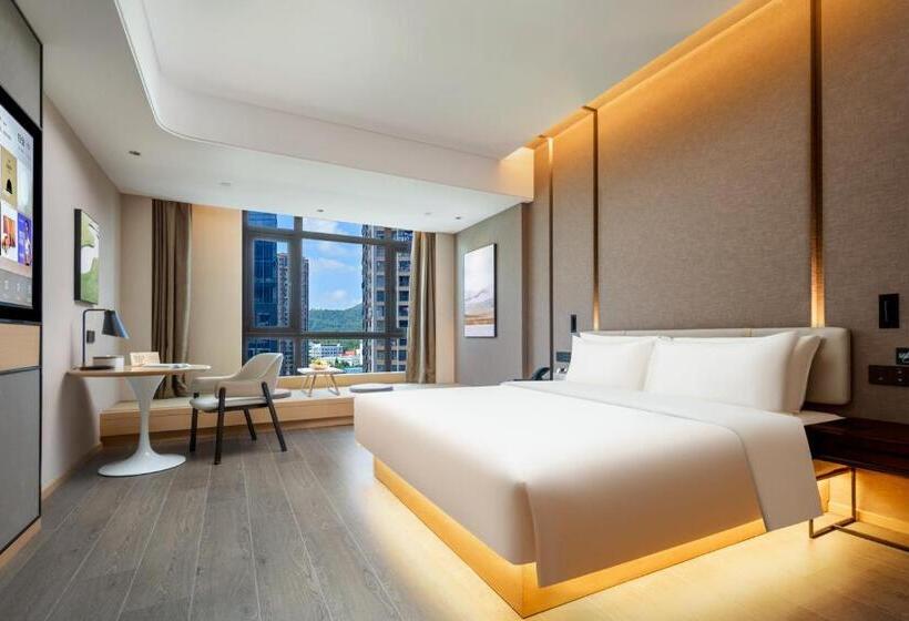带城市景观的标准间, Atour Hotel Meizhou West Station R&f Center