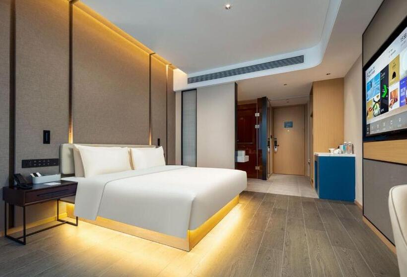 带城市景观的标准间, Atour Hotel Meizhou West Station R&f Center