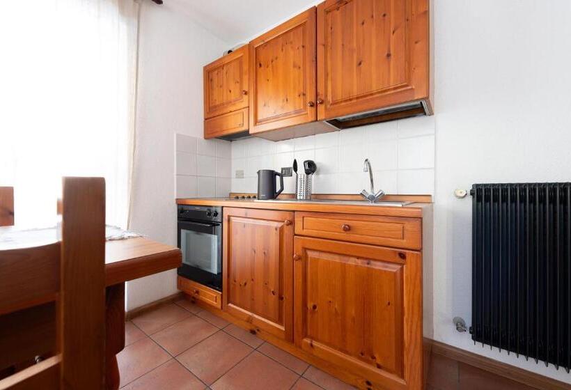 استودیوی استاندارد, Chalet Ginepro