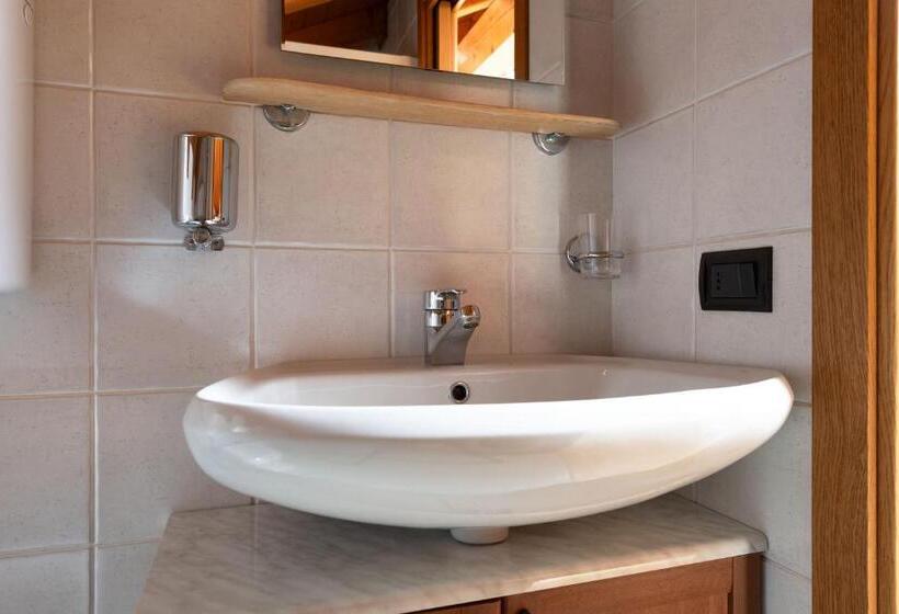 استودیو استاندارد با بالکن, Chalet Ginepro