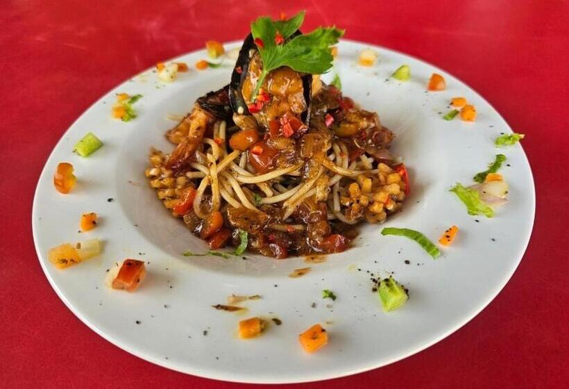 带大床的标准间, Changrojresortkaengkhoi