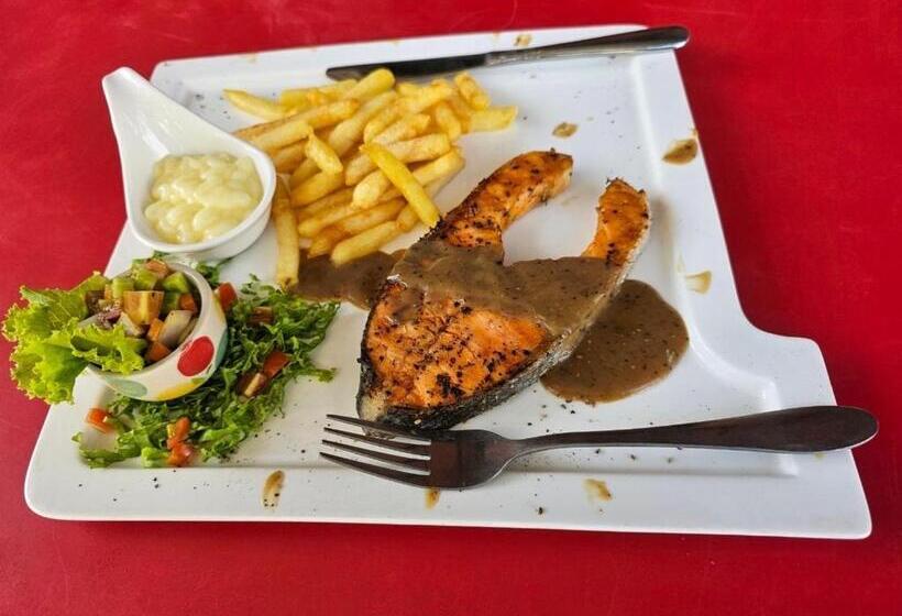 带大床的标准间, Changrojresortkaengkhoi