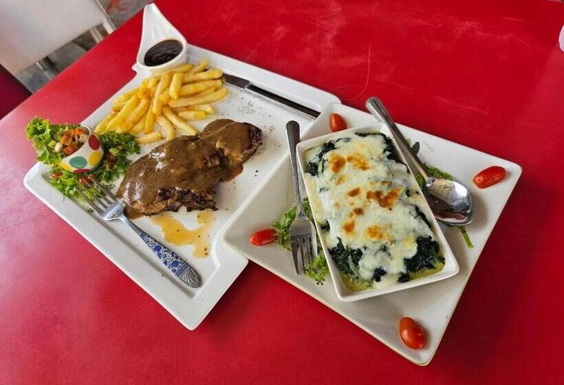 标准三人间, Changrojresortkaengkhoi