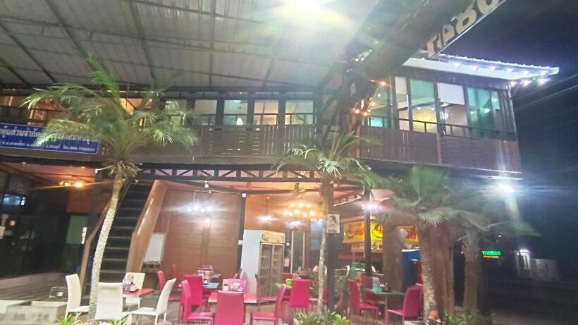 豪华房间, Changrojresortkaengkhoi