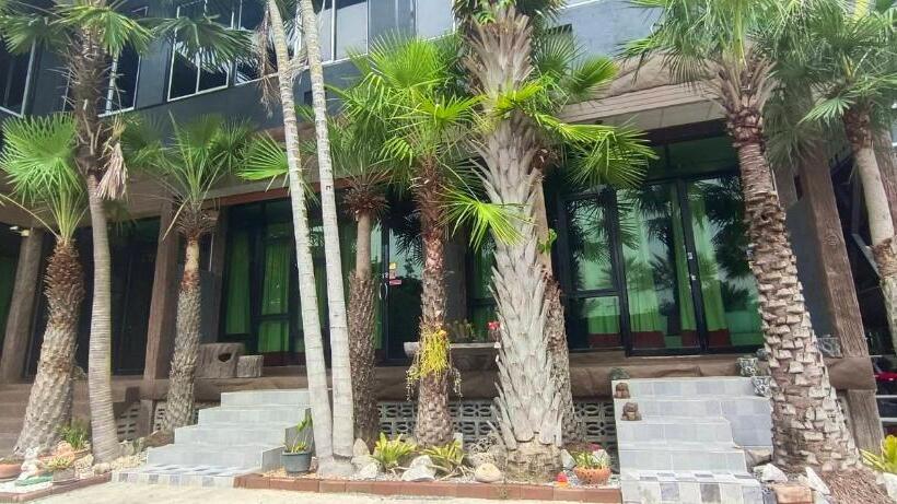 带大床的高级房间, Changrojresortkaengkhoi