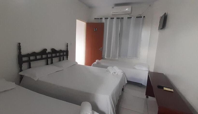 جناح عائلي, Arara Azul