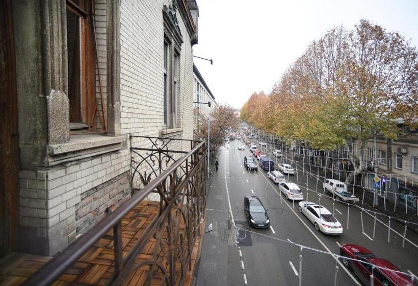 سوییت جونیور, City Lux