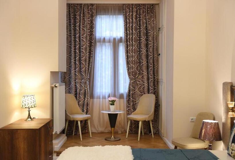 سوییت سوپریور, City Lux