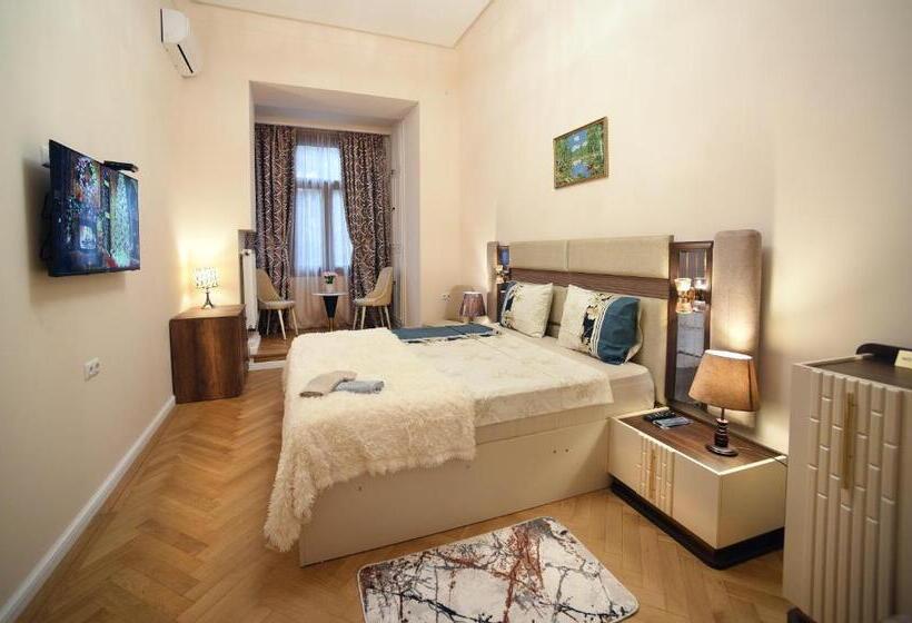 سوییت سوپریور, City Lux