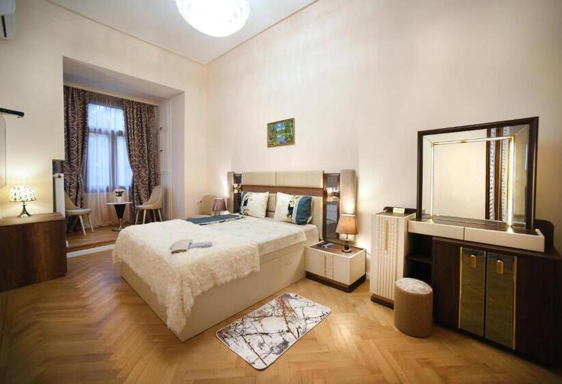 سوییت سوپریور, City Lux