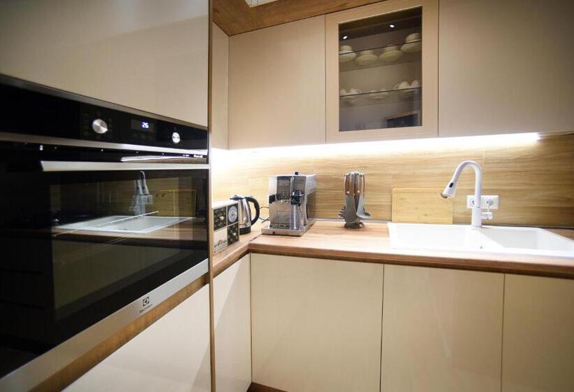 آپارتمان 2 خوابه, City Lux