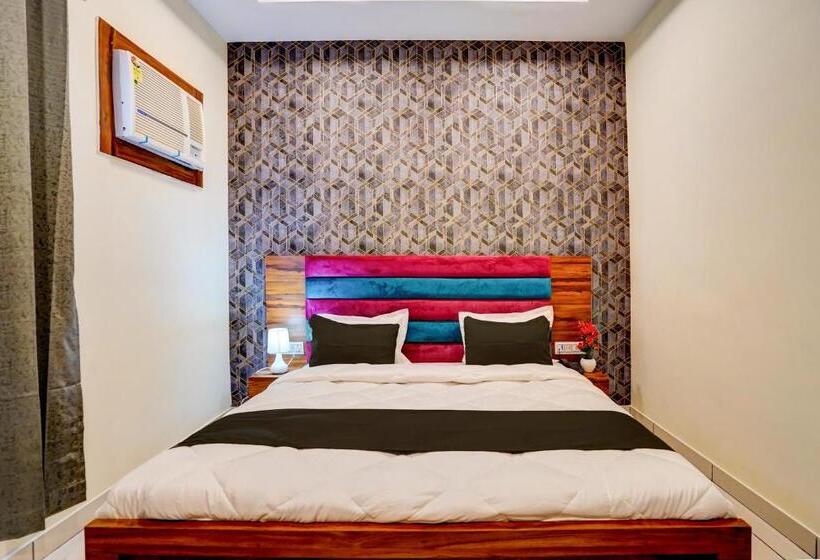 トリプルクラシックルーム, Collection O Amit Legagcy Resort