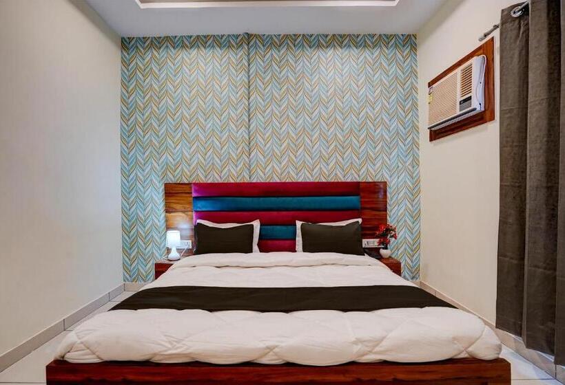 Трехместный Номер Классика, Collection O Amit Legagcy Resort