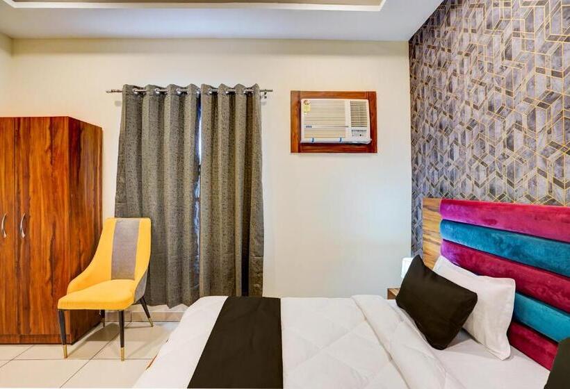 Трехместный Номер Классика, Collection O Amit Legagcy Resort