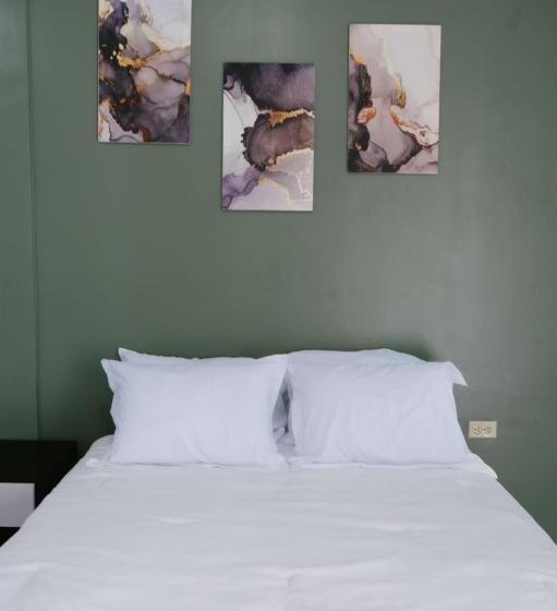 اتاق یک تخته با تراس, ágape