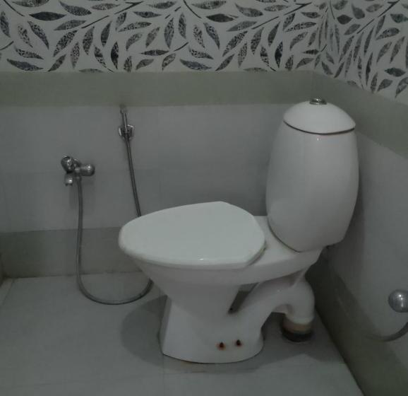 スタンダードトリプルルーム, Hillview