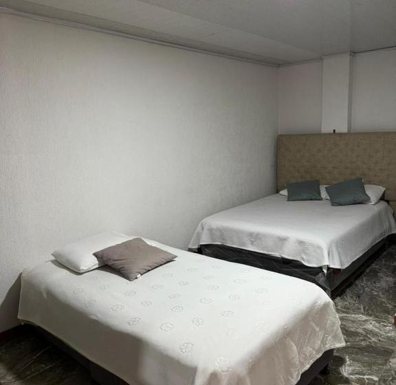 חדר קלאסי לארבעה, La Candelaria