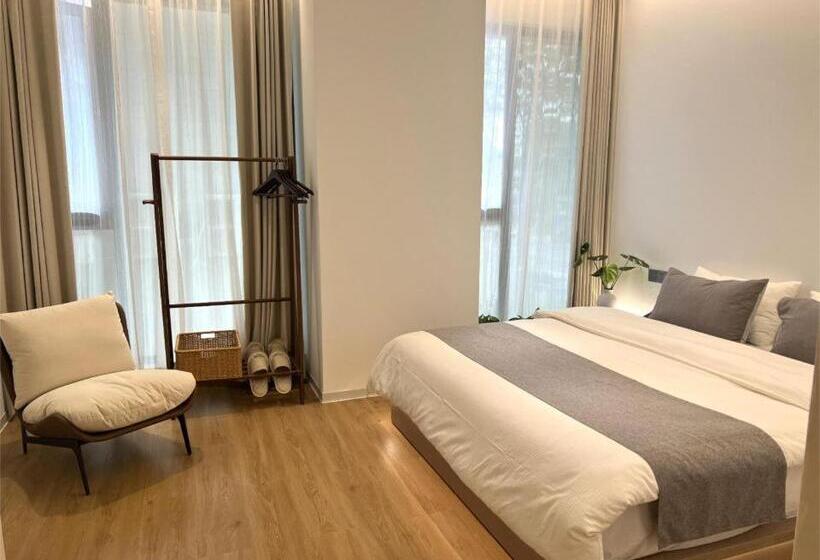 Deluxe Rum, Ming Sanshui Gleam B&b