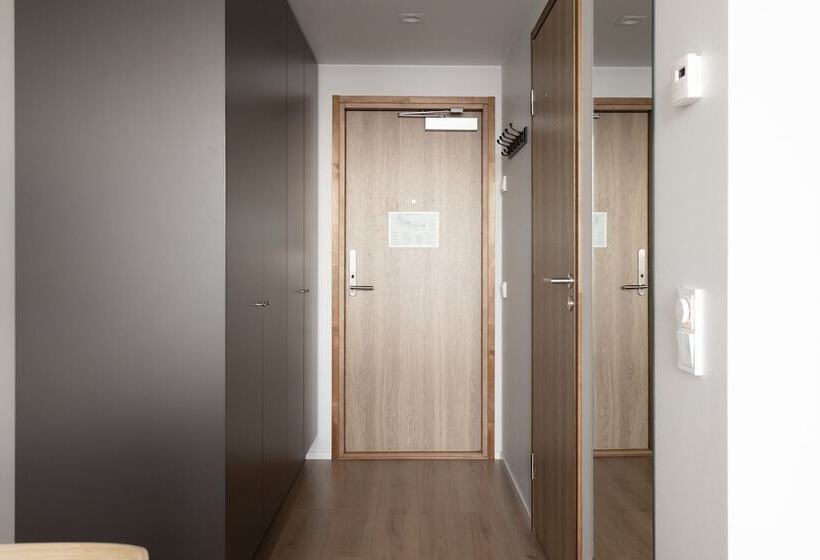 סטודיו בסיסי, Noli Otaniemi