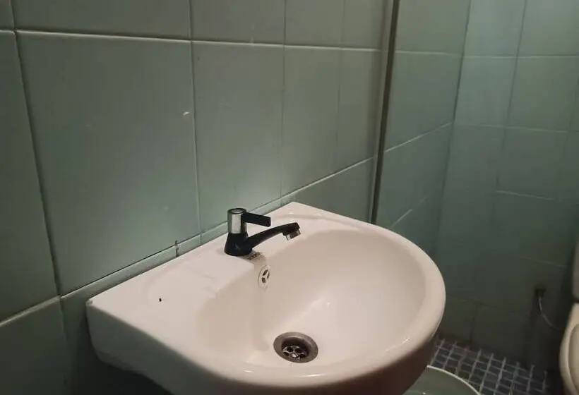 Standard-huone, Oyo 93332 Kharis Home Stay