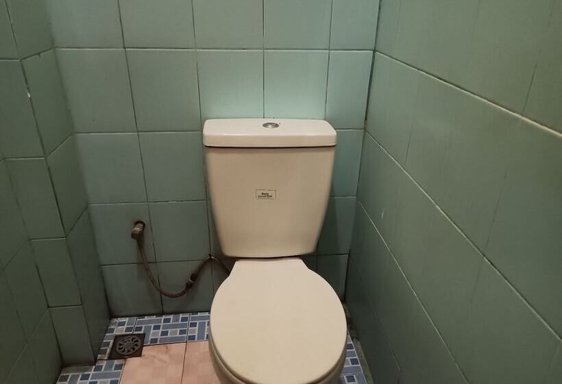 标准间, Oyo 93332 Kharis Home Stay