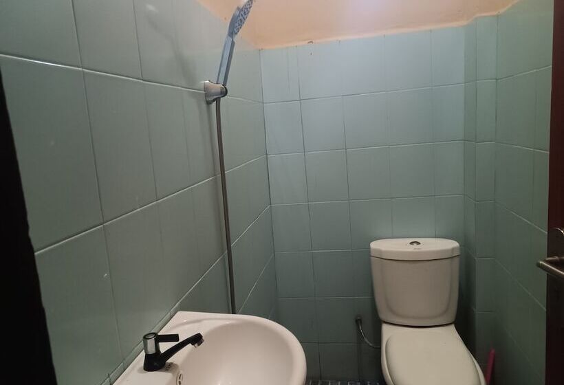 标准间, Oyo 93332 Kharis Home Stay