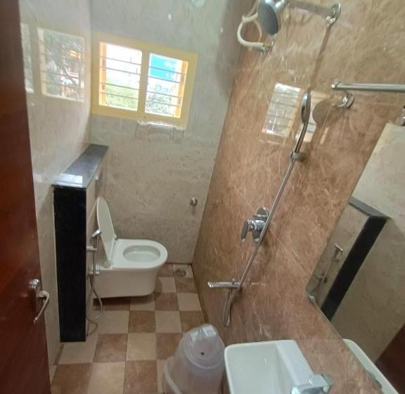 חדר סטנדרט, Staymaker Karanji Paradise   Next To Liquor Station