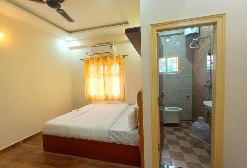 חדר דלוקס, Staymaker Karanji Paradise   Next To Liquor Station