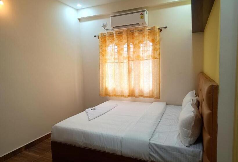 חדר דלוקס, Staymaker Karanji Paradise   Next To Liquor Station